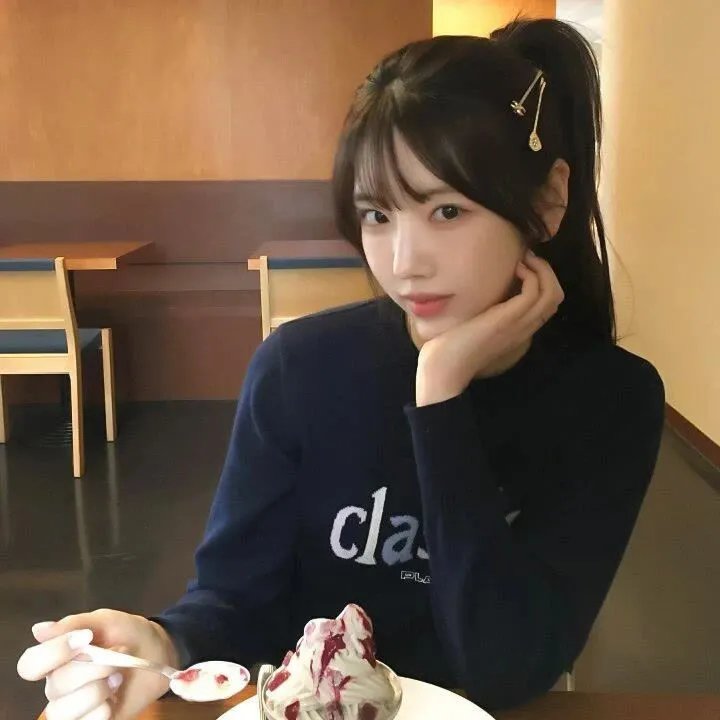 闪亮女孩 封面